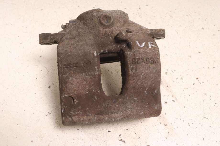 Bremsecaliper venstre foran til Mercedes E-Klasse, 2009-2013 (Fase 1) (W212) (W212) (MERCEDES|A 204 421 23 81)