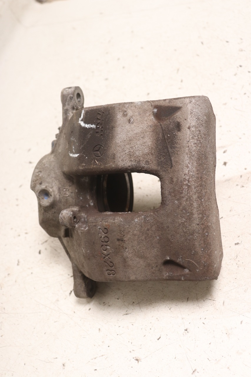 Bremsecaliper høyre foran til Mercedes E-Klasse, 2009-2013 (Fase 1) (W212) (W212) (MERCEDES|A 204 421 24 81)