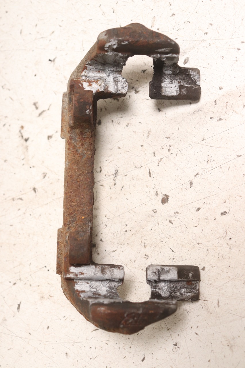 Bremsecaliper brakett til Mercedes E-Klasse 2009-2013 (Fase 1) (W212) (W212) (MERCEDES|A 212 423 03 94|)