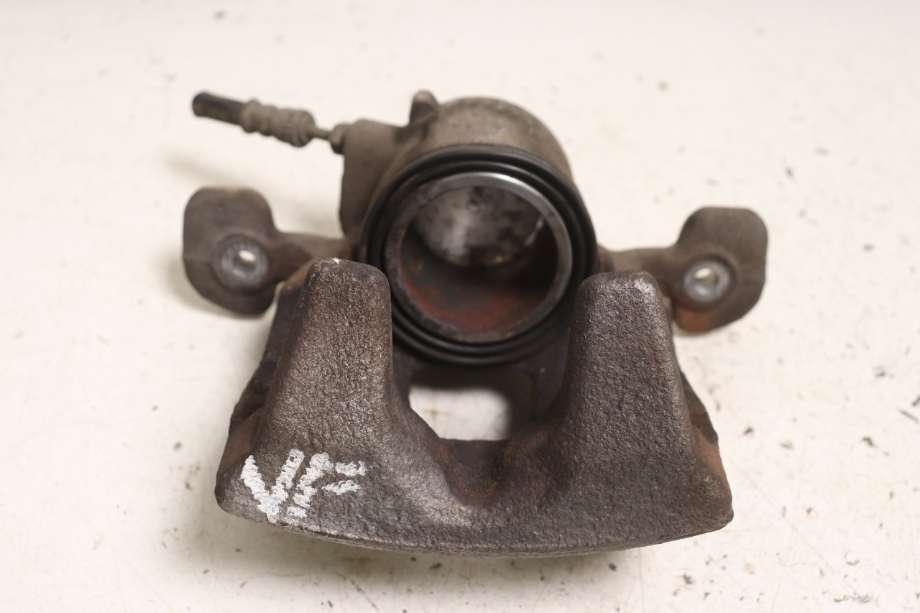 Bremsecaliper venstre foran til BMW 2-Serie 2014-2021 (F22/F23) (F22/F23) (BMW|34 11 6 860 267|)