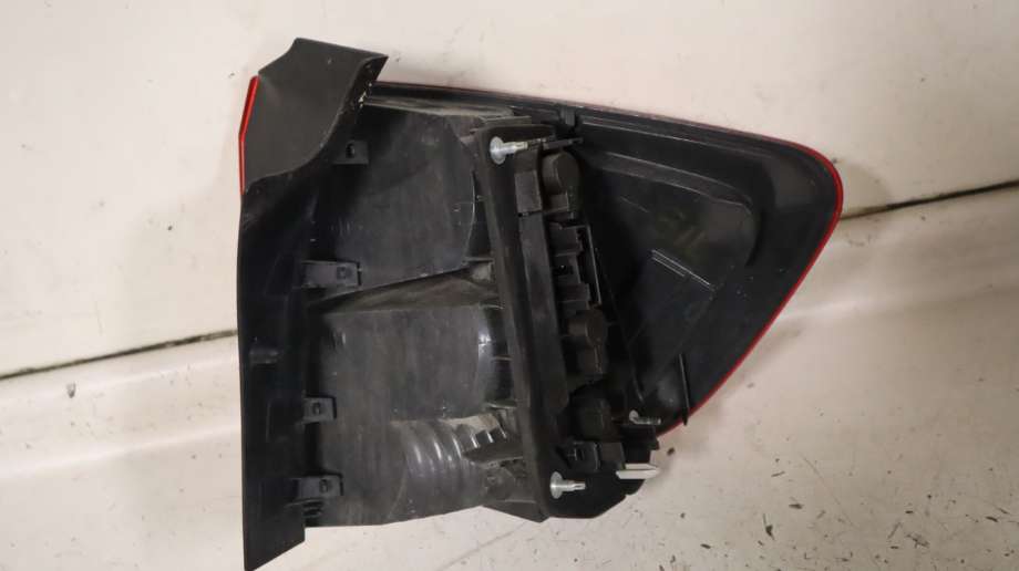 Baklykt venstre til BMW X1 2009-2015 (E84) (E84) (BMW|63 21 2 990 109|)