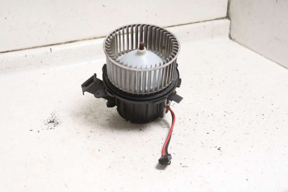 Varmeapparat motor til Audi A4 2007-2014 (Type IV) (B8) (B8) (AUDI|8T1 820 021|)