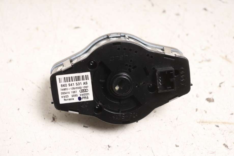 Bryter lys til Audi Q5 2012-2017 (Type I, Fase 2)  (AUDI|8K0 941 531 AS|)