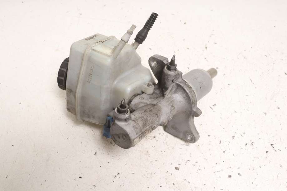 Bremsepumpe hoved til Mercedes Sprinter, 2013-2018 (Fase 2) (906) (906) (MERCEDES|A 000 431 75 01)