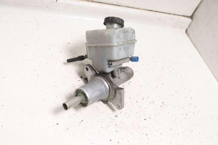 Bremsepumpe hoved til Mercedes Sprinter 2013-2018 (Fase 2) (906) (906) (MERCEDES|A 000 431 75 01|)