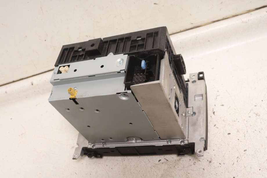 Bilstereo til Mercedes Sprinter 2013-2018 (Fase 2) (906) (906) (MERCEDES|A 169 900 20 00|)