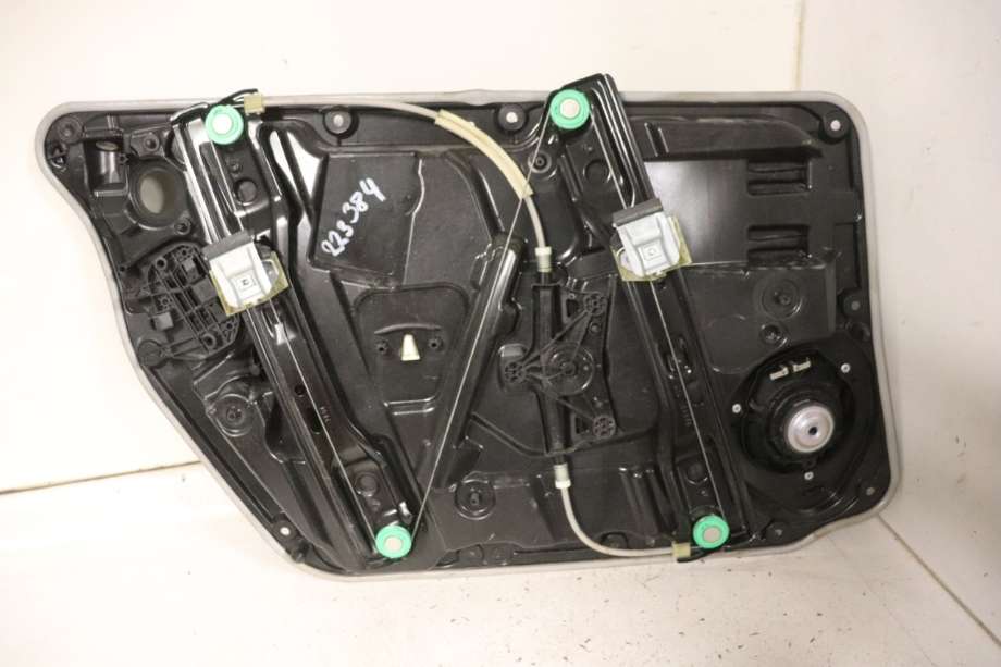 Ruteheis til Mercedes GLA 2014-2020 (X156) (X156) (MERCEDES|A 176 720 02 79|)