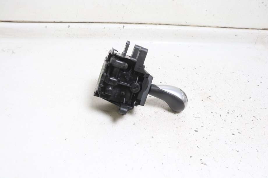 Girstang/girvelger automat til BMW 5-Serie 2010-2017 (F10/F11) (F10/F11) (BMW|61 31 7 846 583|)