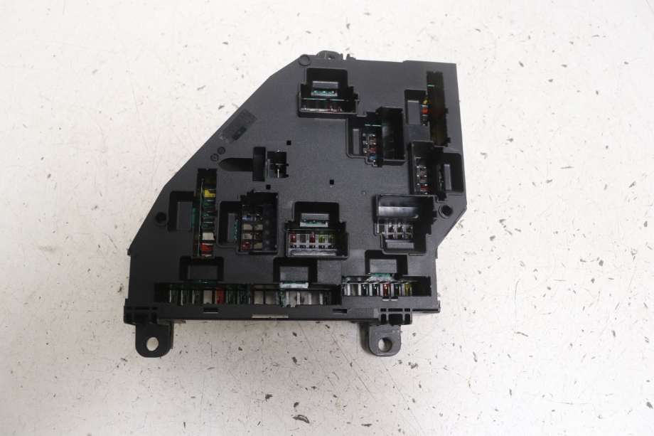 Sikringsboks til BMW 5-Serie 2010-2017 (F10/F11) (F10/F11) (BMW|61 14 9 252 813|)