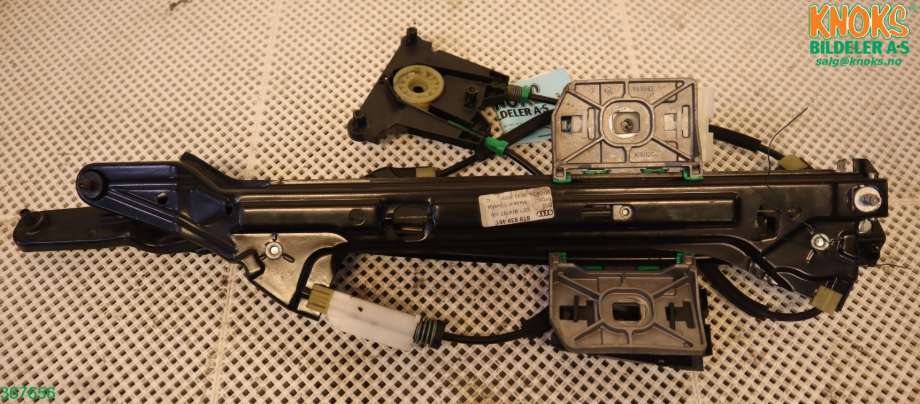 Ruteheis til Audi A5 2007-2016 (Type I)  (AUDI|8T8 839 461 C|8T8 839 461|)