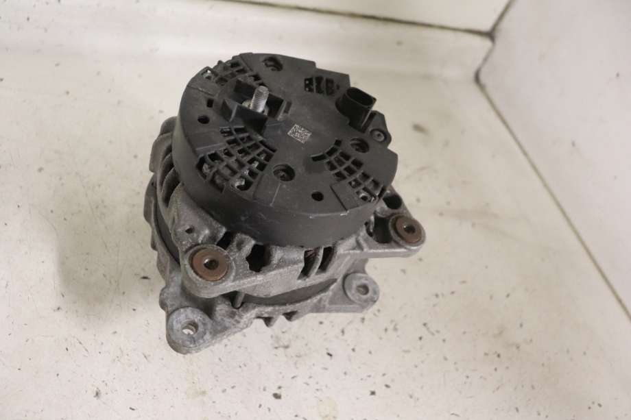 Dynamo til Audi A4 2007-2014 (Type IV) (B8) (B8) (AUDI|03L 903 017 F|)