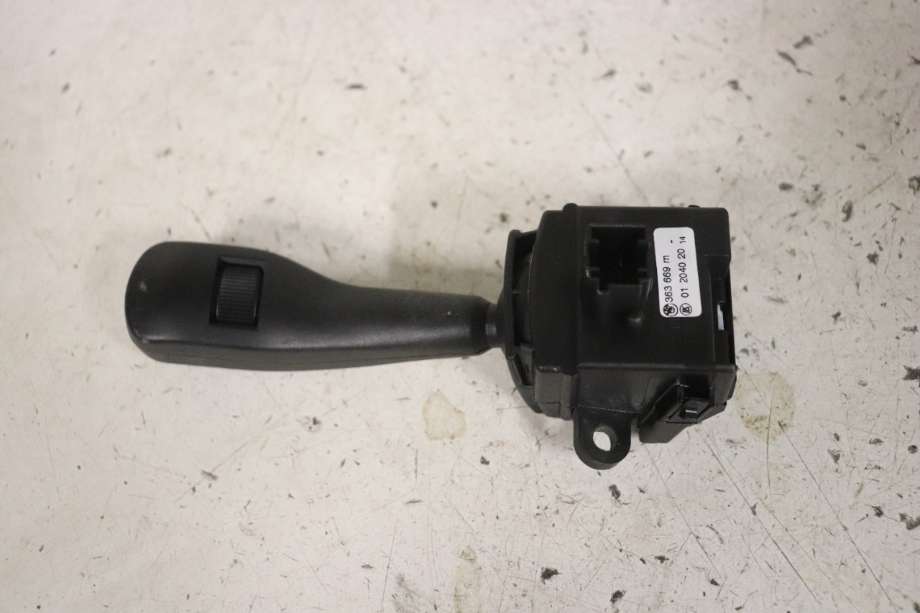 Bryter lys til BMW X3 2007-2010 (Fase 2) (E83) (E83) (BMW|61 31 8 363 669|)