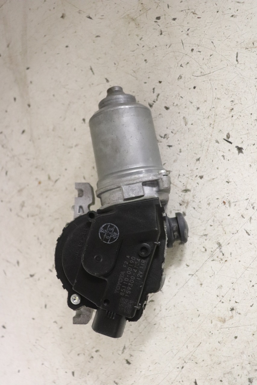 Viskermotor frontrute til Toyota Yaris 2014-2020 (Type III, Fase 2)  (TOYOTA|851100D190|)