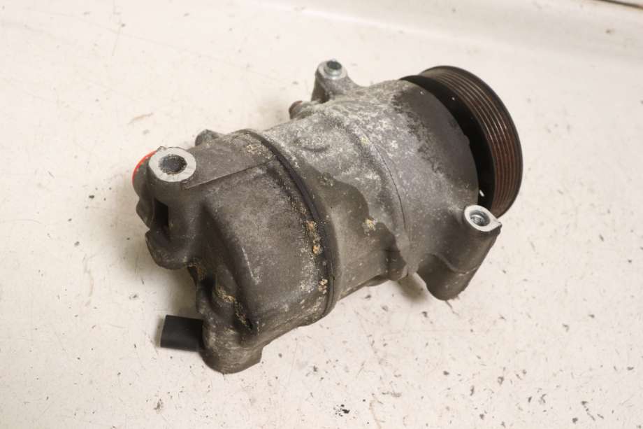 Aircondition kompressor til VW Caddy 2010-2015 (Type III, Fase 2)  (VOLKSWAGEN|5K0 820 803 L|)
