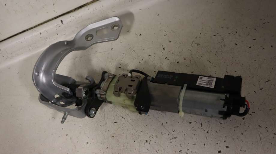 Baklukeåpner motor til Audi A4 2007-2014 (Type IV) (B8) (B8) (AUDI|8K9 827 851 A|)