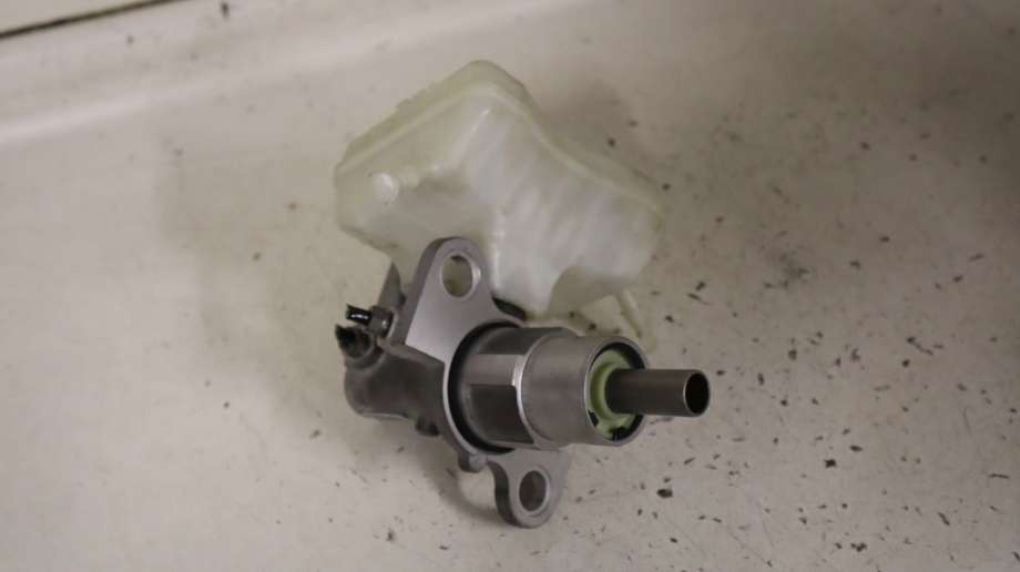 Bremsepumpe hoved til Audi A4 2007-2014 (Type IV) (B8) (B8) (AUDI|4G2 611 021 C|)