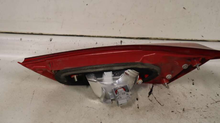 Baklykt venstre indre til Toyota Auris 2013-2015 (Type II, Fase 1)  (TOYOTA|8159102450|)