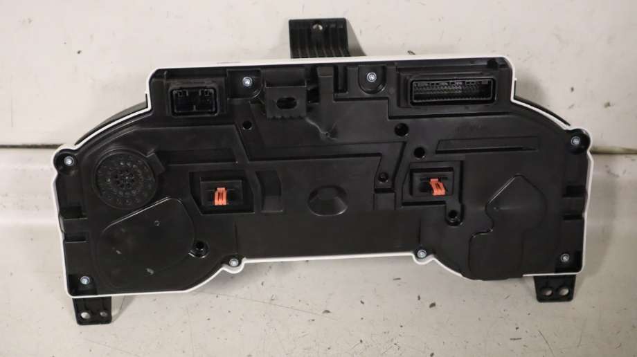 Instrumentpanel til Toyota Camry 2019-->> (TOYOTA|8380033Y21|)