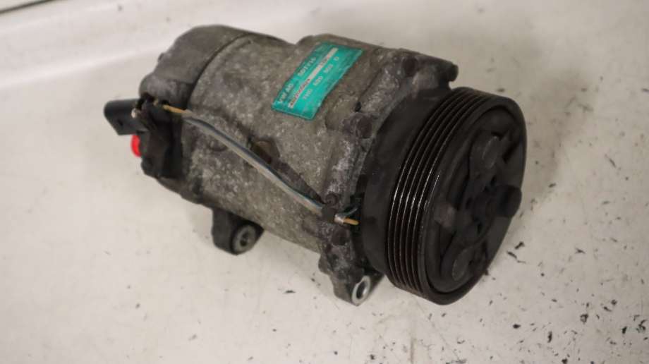 Aircondition kompressor til VW Transporter / Caravelle 2003-2009 (Fase 1) (T5) (T5) (VOLKSWAGEN|7H0 820 803 F|)