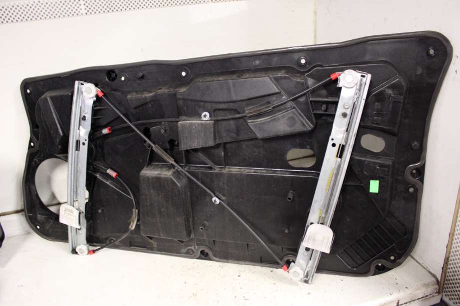 Ruteheis til Ford Fiesta 2013-2017 (Type VI, Fase 2)  (FORD|1836010|)