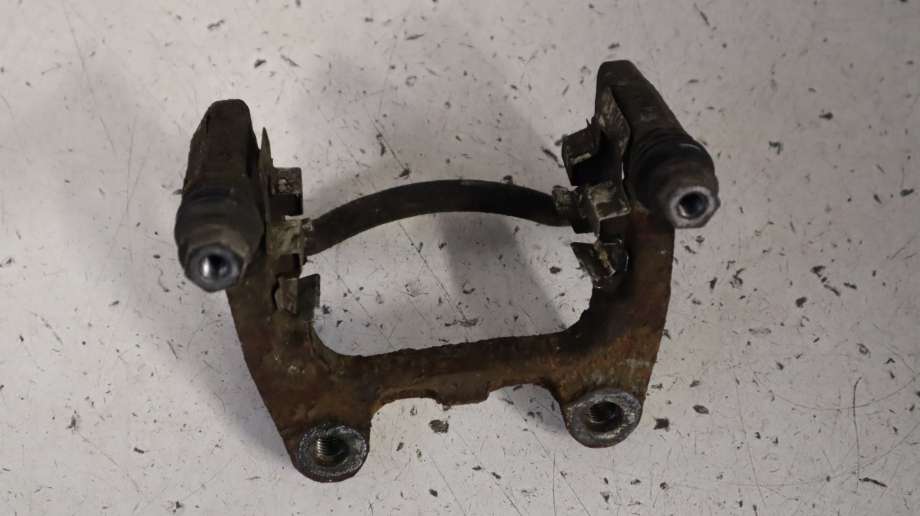 Bremsecaliper brakett til Škoda Superb, 2008-2015 (Type II) (SKODA|1K0 615 425 M)