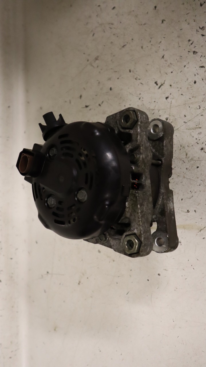 Dynamo til Ford Fiesta 2013-2017 (Type VI, Fase 2)  (FORD|1795985|)