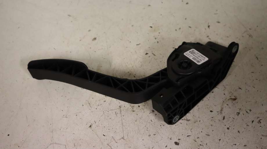 Pedal gass til Ford Fiesta 2013-2017 (Type VI, Fase 2)  (FORD|2120072|)