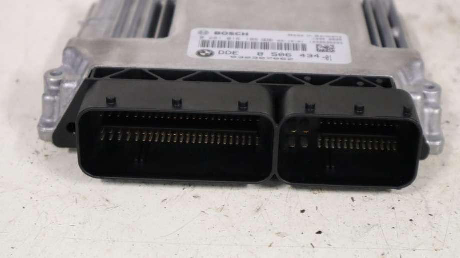 Styreenhet motor til BMW 1-Serie 2004-2011 (E81/E82/E87/E88) (E81/E82/E87/E88) (BMW|13 61 8 577 664|)