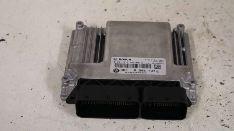 Styreenhet motor til BMW 1-Serie 2004-2011 (E81/E82/E87/E88) (E81/E82/E87/E88) (BMW|13 61 8 577 664|)