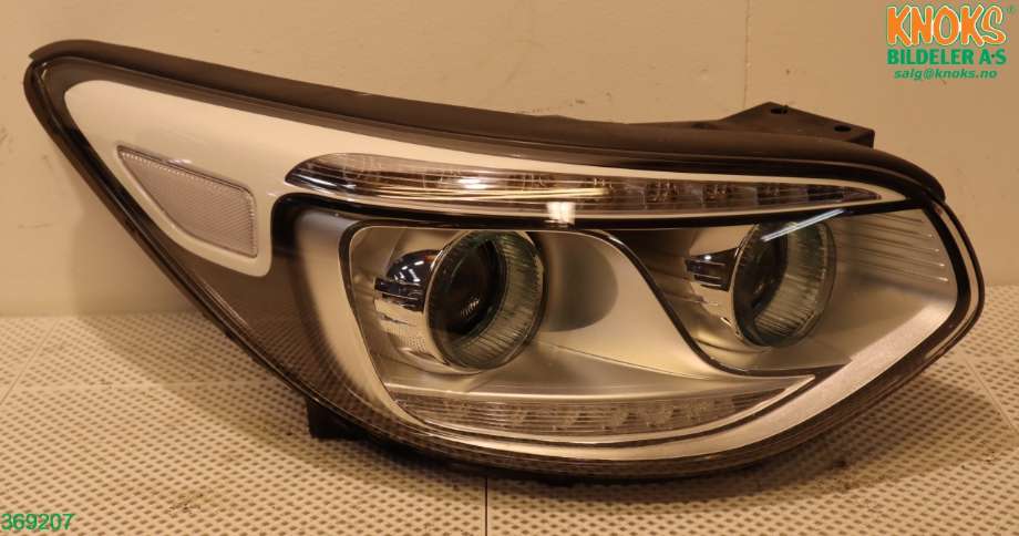 Frontlykt høyre halogen til Kia Soul 2014-2019 (Type II)  (KIA|92102E 40101D|)