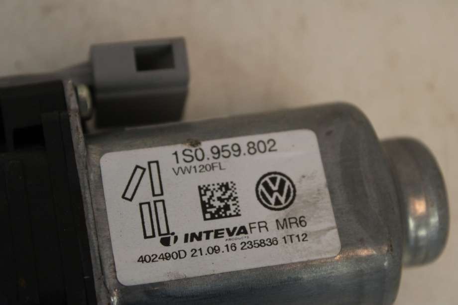 Ruteheis venstre foran til VW E-Up 2013-2019  (VOLKSWAGEN|1S0 959 802|)