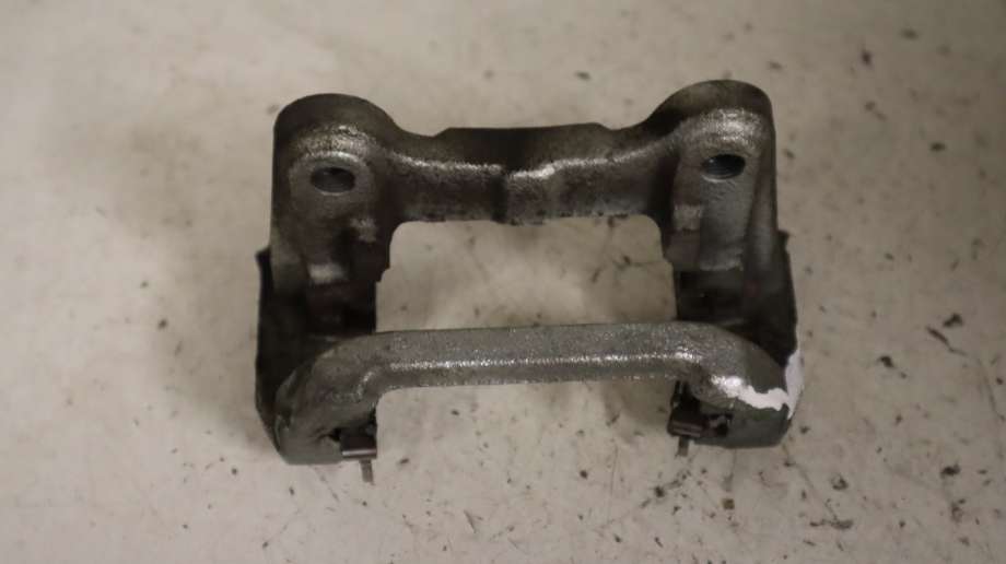 Bremsecaliper brakett til Toyota RAV4 2019-->> (Type V)  (TOYOTA|4782242090|)