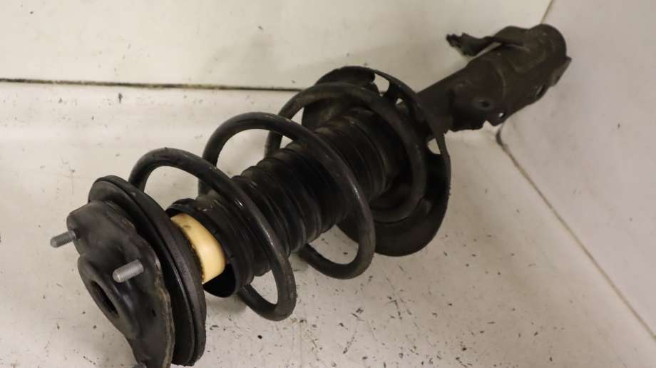 Fjærbein venstre foran til Toyota RAV4 2019-->> (Type V)  (TOYOTA|4852080635|4813142A90|)