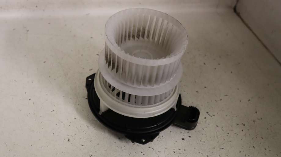 Varmeapparat motor til Toyota RAV4 2019-->> (Type V)  (TOYOTA|8710358080|)