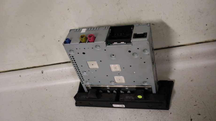 Bilstereo til Audi A4 2007-2014 (Type IV) (B8) (B8) (AUDI|8R1 035 652 A|)