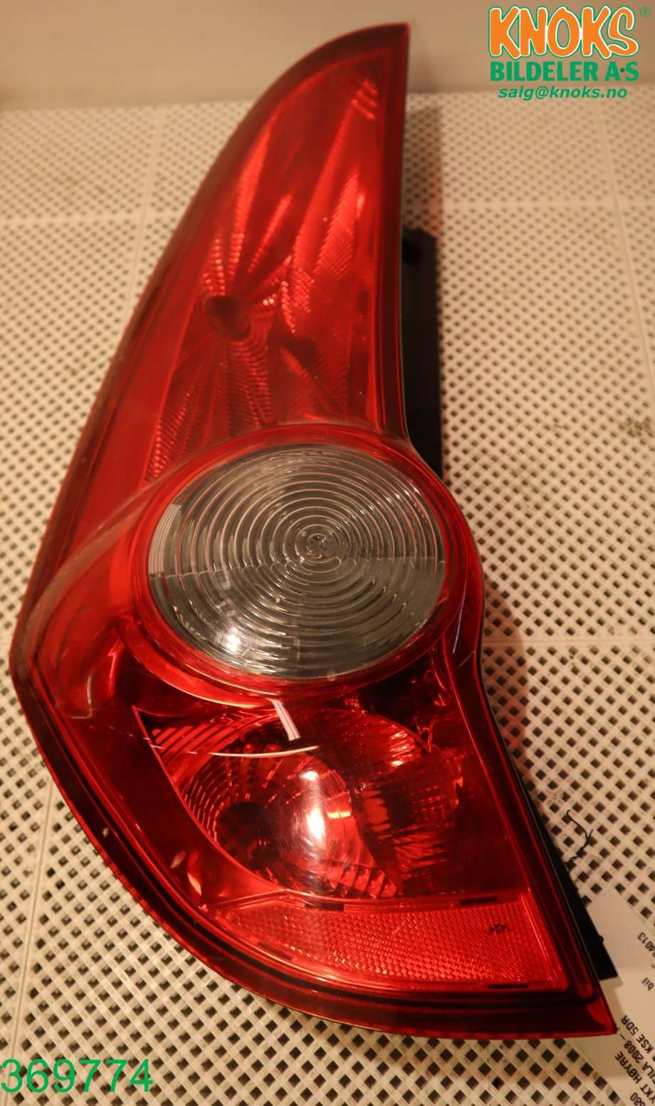 Baklykt høyre til Opel Agila 2008-2013  (OPEL|93193680|)