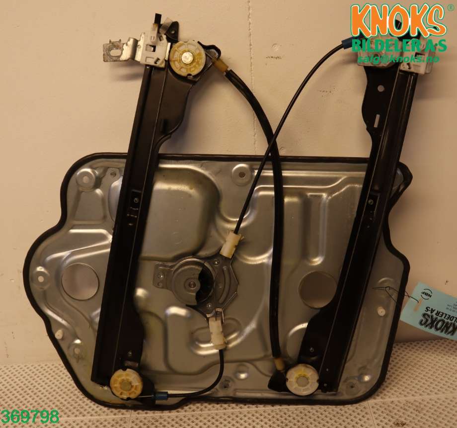Ruteheis venstre foran til Nissan Qashqai 2007-2010 (Type I, Fase 1)  (NISSAN|80771JD000|80771EY10A|)