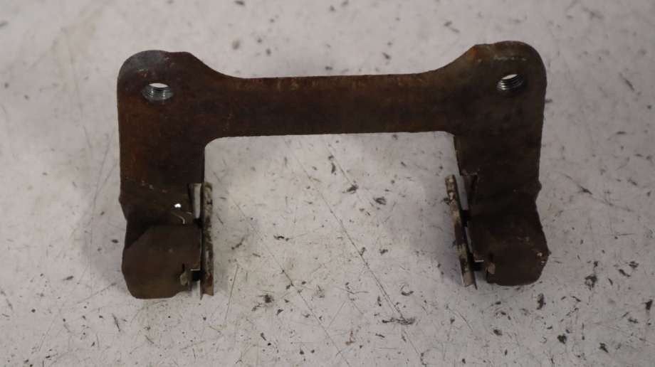 Bremsecaliper brakett til Peugeot iOn 2011-2020  (PEUGEOT|16 062 258 80|)