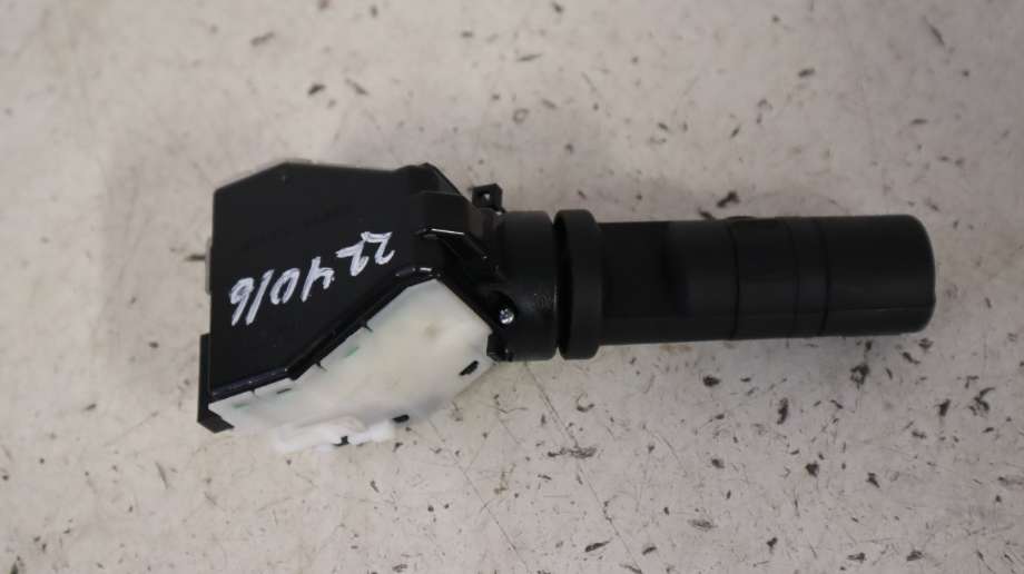 Bryter blink til Nissan Qashqai 2007-2010 (Type I, Fase 1)  (NISSAN|25540JD03A|)
