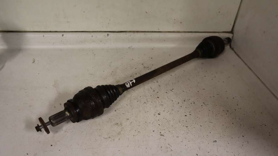 Drivaksel høyre bak til Volvo V70 2005-2007 (Type II, Fase 2)  (VOLVO|8603680|)