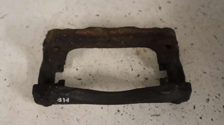 Bremsecaliper brakett til Mercedes GLA 2014-2020 (X156) (X156) (MERCEDES|A 000 421 59 06|)