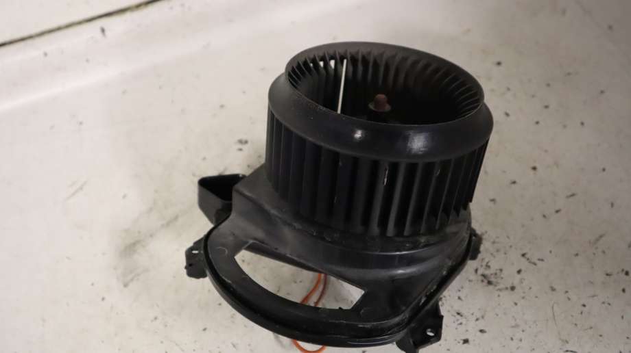 Varmeapparat motor til Mercedes GLA 2014-2020 (X156) (X156) (MERCEDES|A 246 906 42 00|)