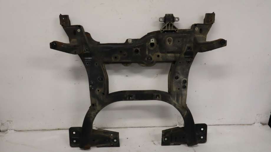 Travers foran hoved til Mercedes GLA 2014-2020 (X156) (X156) (MERCEDES|A 246 620 12 00|)