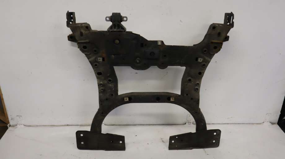 Travers foran hoved til Mercedes GLA 2014-2020 (X156) (X156) (MERCEDES|A 246 620 12 00|)