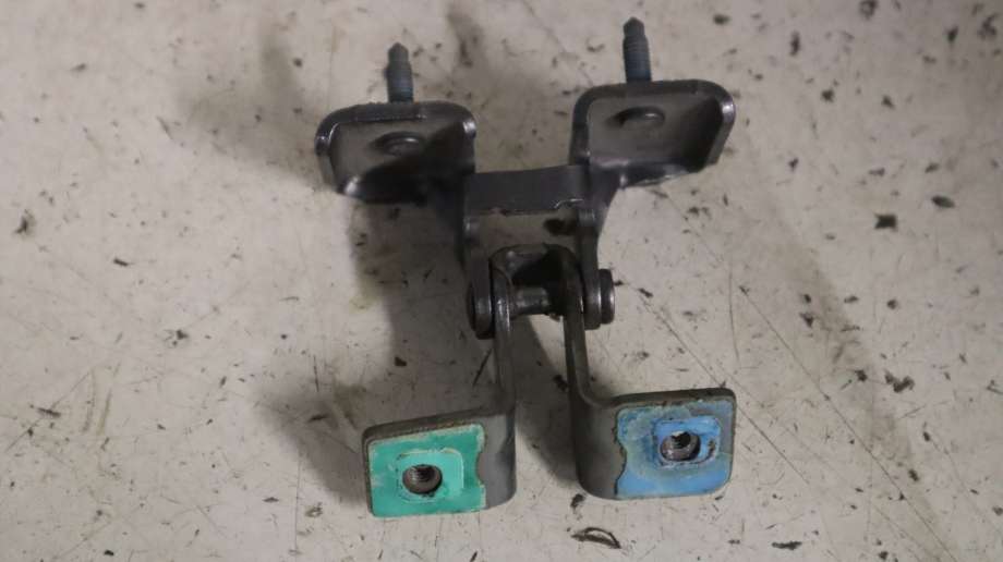 Hengsler til Mercedes GLA, 2014-2020 (X156) (X156) (MERCEDES|A 156 740 16 00)