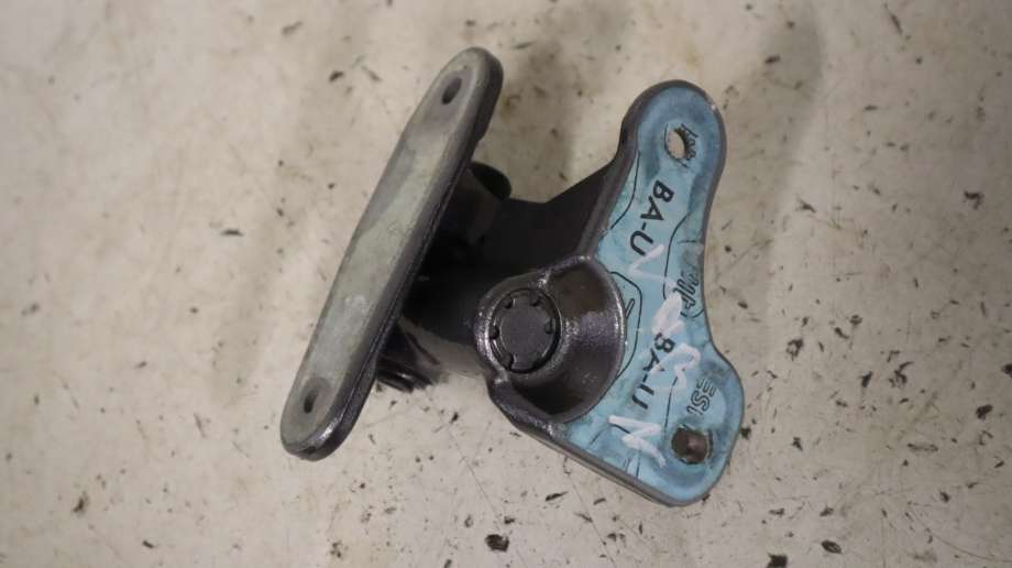 Hengsler til Mercedes GLA 2014-2020 (X156) (X156) (MERCEDES|A 176 730 03 37|)