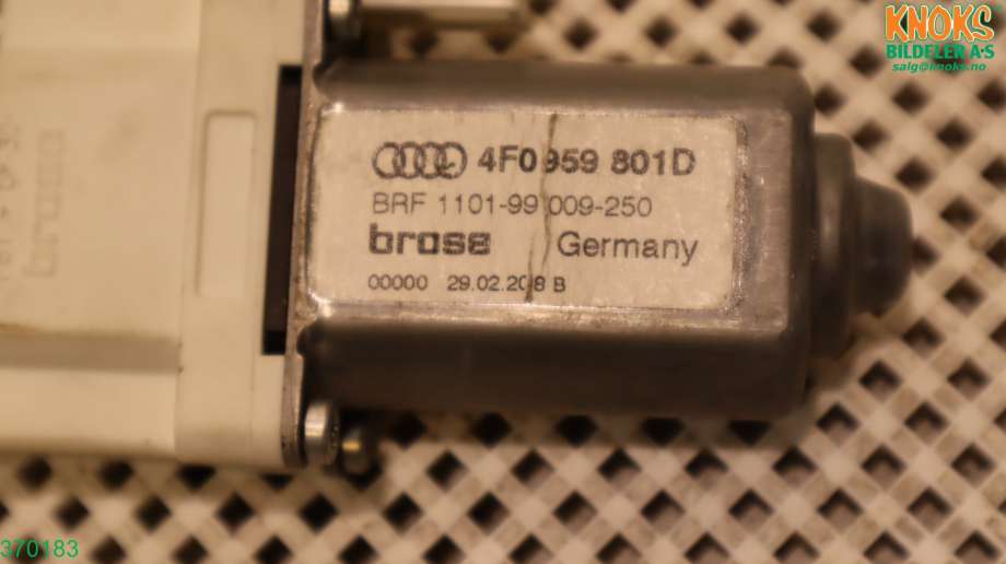 Ruteheis venstre til Audi A5 2007-2016 (Type I)  (AUDI|8T0 959 801 A|)