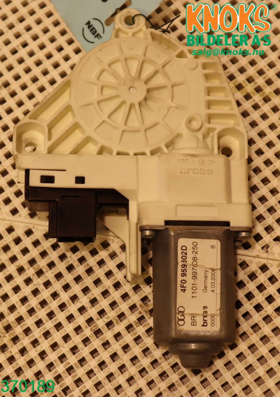 Ruteheis høyre til Audi A5 2007-2016 (Type I)  (AUDI|8T0 959 802 A|)
