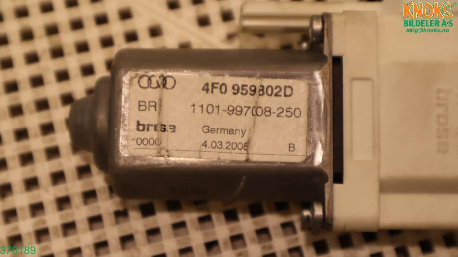 Ruteheis høyre til Audi A5 2007-2016 (Type I)  (AUDI|8T0 959 802 A|)