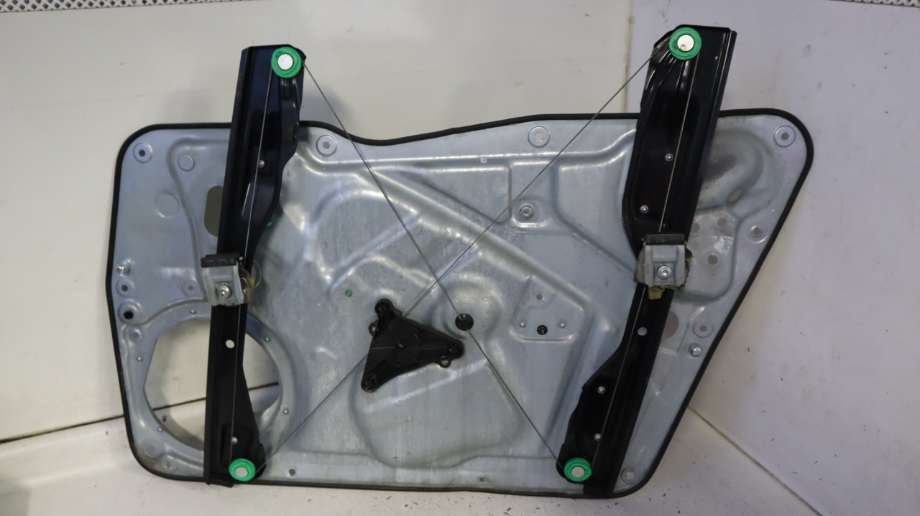 Ruteheis til VW Tiguan 2007-2011 (Type I, Fase 1)  (VOLKSWAGEN|5N0 837 461|)